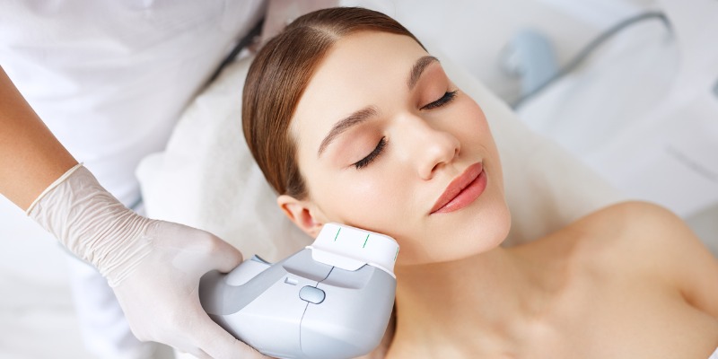 How Fat Freezing and HIFU Work Together? 4 book a personalised consultation of Fat Freezing and HIFU Together Slough